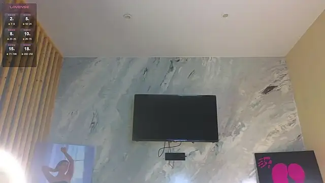 miss bubbles  online show from 10/09/25, 12:44