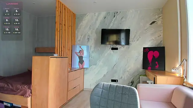 miss bubbles  online show from 09/16/25, 01:39