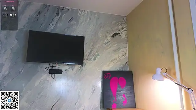 miss bubbles  online show from 10/13/25, 12:34