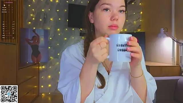 miss bubbles  online show from 12/17/25, 01:21