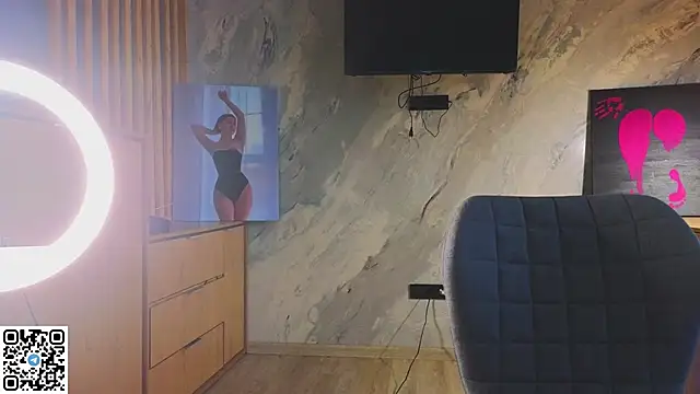 miss bubbles  online show from 11/08/25, 02:37