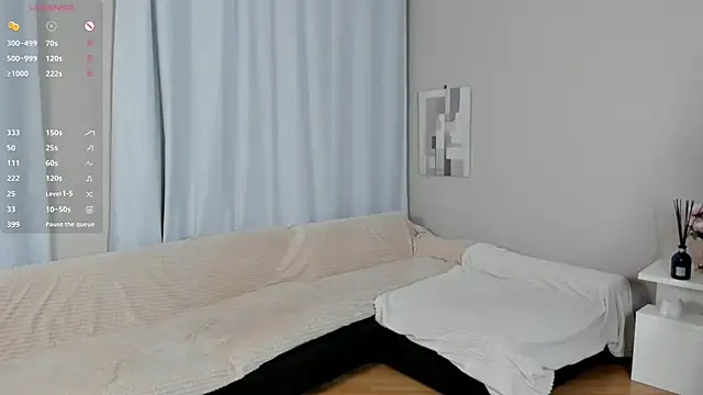 OdelynaFrake online show from 09/28/25, 08:10