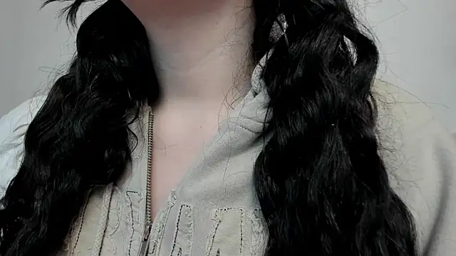 snow doll online show from 10/22/25, 03:22