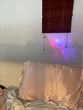 snow doll online show from 10/10/25, 08:42