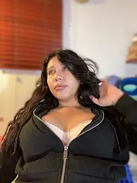 snow doll online show from 10/28/25, 11:03