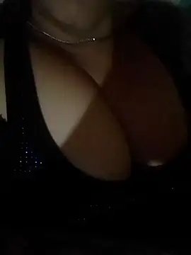 Moro 25 online show from 04/05/26, 03:57