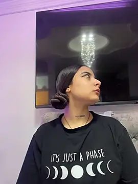 AlliceWinter online show from 11/15/25, 02:32