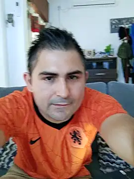 Bradd 32 online show from 02/16/26, 05:44