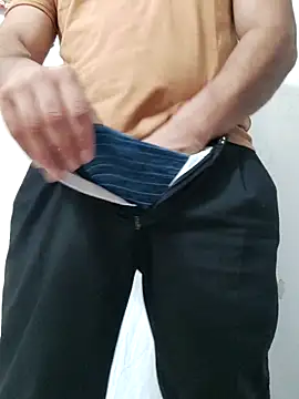 Bradd 32 online show from 02/15/26, 11:20