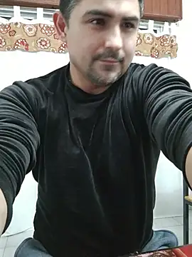 Bradd 32 online show from 05/18/26, 04:07