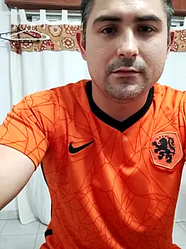 Bradd 32 online show from 02/16/26, 04:11