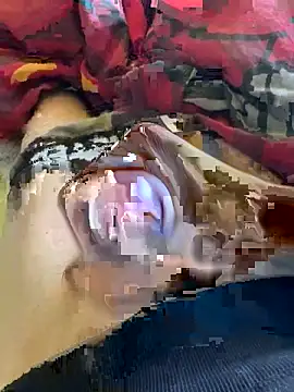 adiluci1 online show from 09/28/25, 07:48