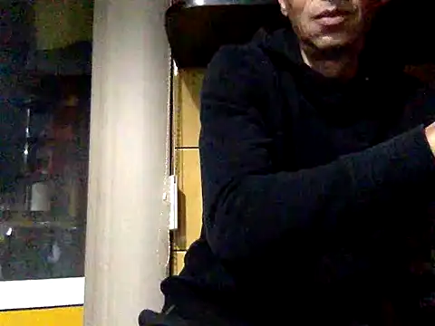 adiluci1 online show from 10/26/25, 02:56