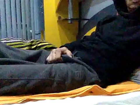 adiluci1 online show from 12/14/25, 03:46