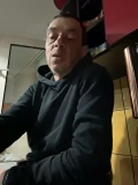 adiluci1 online show from 03/28/26, 03:07