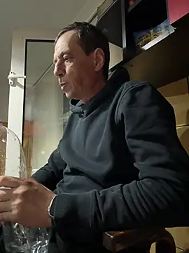 adiluci1 online show from 03/23/26, 06:30