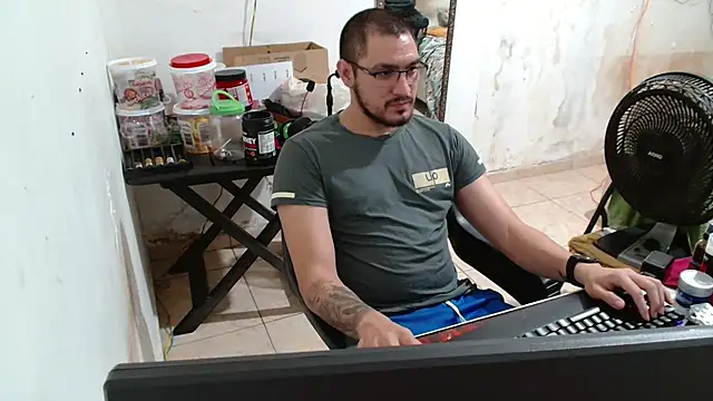 Leonino231 online show from 10/09/25, 10:32