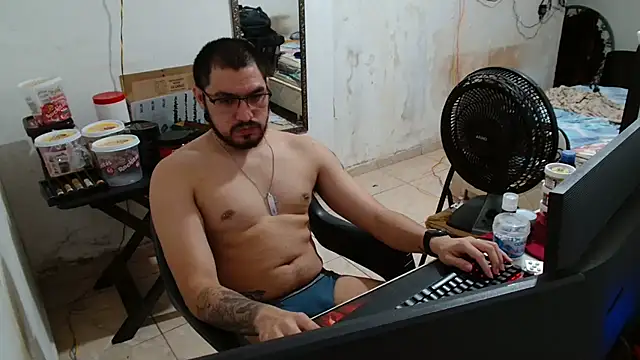 Leonino231 online show from 10/23/25, 12:09