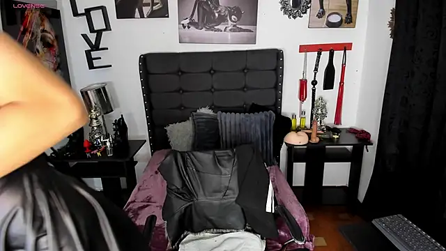 LunarisSmith online show from 02/19/26, 06:05