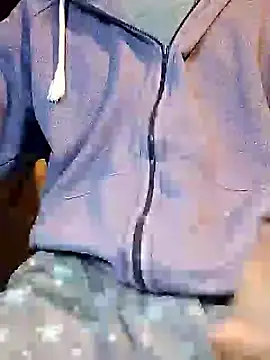 Snapshot of Elvergg1 chatting on 01/12/26, 02:51 Elvergg1 online show from 01/12/26, 02:51