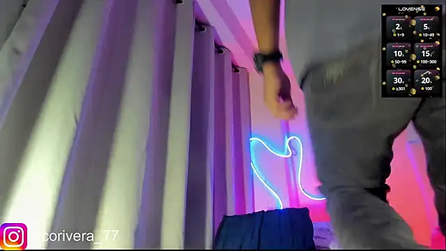 Snapshot of nico_rivera chatting on 12/23/25, 07:07 nico rivera online show from 12/23/25, 07:07