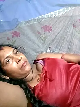 Snapshot of Savita992 chatting on 05/07/26, 12:26 Savita992 online show from 05/07/26, 12:26