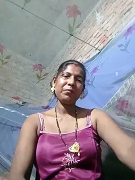 Snapshot of Savita992 chatting on 05/16/26, 06:51 Savita992 online show from 05/16/26, 06:51