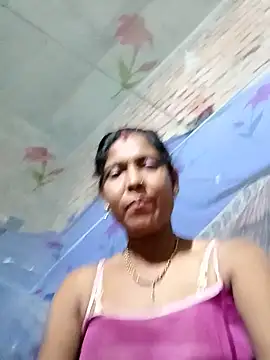 Snapshot of Savita992 chatting on 05/30/26, 07:30 Savita992 online show from 05/30/26, 07:30