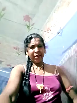 Snapshot of Savita992 chatting on 05/07/26, 07:06 Savita992 online show from 05/07/26, 07:06