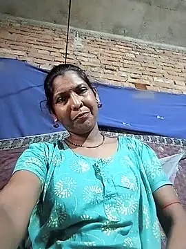 Snapshot of Savita992 chatting on 06/07/26, 11:04 Savita992 online show from 06/07/26, 11:04