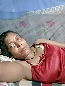 Snapshot of Savita992 chatting on 06/04/26, 09:52 Savita992 online show from 06/04/26, 09:52