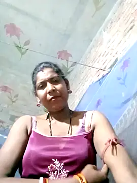 Snapshot of Savita992 chatting on 05/10/26, 07:16 Savita992 online show from 05/10/26, 07:16