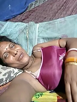 Snapshot of Savita992 chatting on 07/07/26, 07:23 Savita992 online show from 07/07/26, 07:23