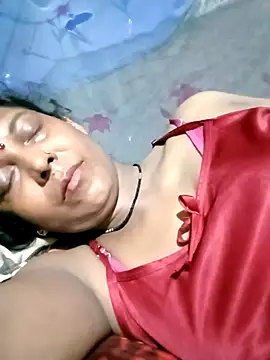 Snapshot of Savita992 chatting on 04/23/26, 08:32 Savita992 online show from 04/23/26, 08:32