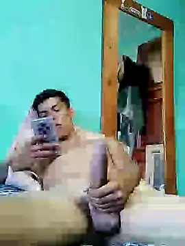 frankitocam4 online show from 02/08/26, 10:29