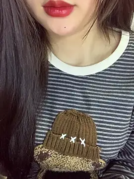 Linhtruong  online show from 01/11/26, 04:30