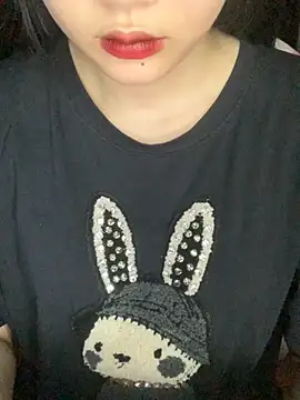 Snapshot of Linhtruong_ chatting on 09/12/25, 04:34 Linhtruong online show from 09/12/25, 04:34