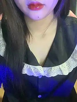 Linhtruong  online show from 03/24/26, 04:01