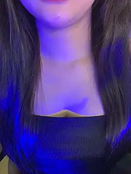 Linhtruong  online show from 04/01/26, 04:03