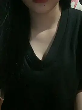 Snapshot of Linhtruong_ chatting on 09/20/25, 04:17 Linhtruong online show from 09/20/25, 04:17