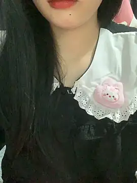 Snapshot of Linhtruong_ chatting on 11/06/25, 04:38 Linhtruong online show from 11/06/25, 04:38