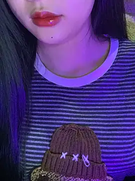 Linhtruong  online show from 02/21/26, 04:03