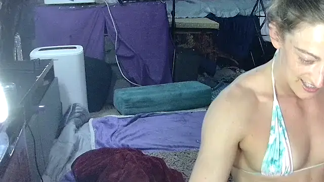 aquafoxy online show from 05/18/26, 02:23