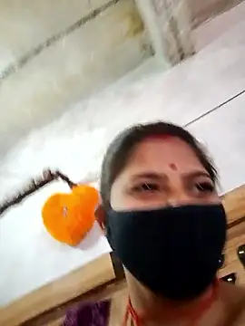 Snapshot of Daisygirl9 chatting on 12/18/25, 09:58 Daisygirl9 online show from 12/18/25, 09:58