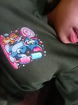 Snapshot of Daisygirl9 chatting on 10/25/25, 06:56 Daisygirl9 online show from 10/25/25, 06:56