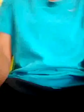 Snapshot of Daisygirl9 chatting on 11/07/25, 07:35 Daisygirl9 online show from 11/07/25, 07:35