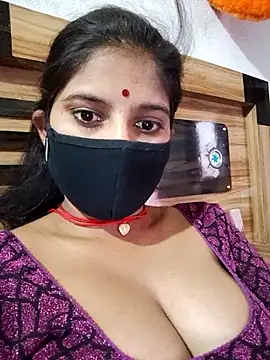 Snapshot of Daisygirl9 chatting on 05/18/26, 12:54 Daisygirl9 online show from 05/18/26, 12:54