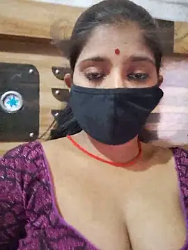 Snapshot of Daisygirl9 chatting on 06/19/26, 12:44 Daisygirl9 online show from 06/19/26, 12:44