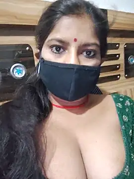 Snapshot of Daisygirl9 chatting on 07/16/26, 10:40 Daisygirl9 online show from 07/16/26, 10:40
