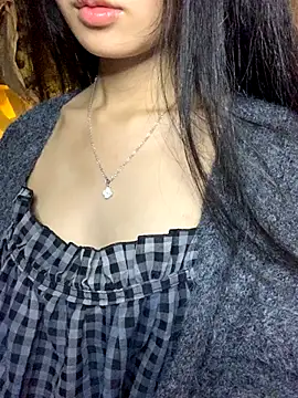 Nhinhi18 online show from 11/14/25, 05:16